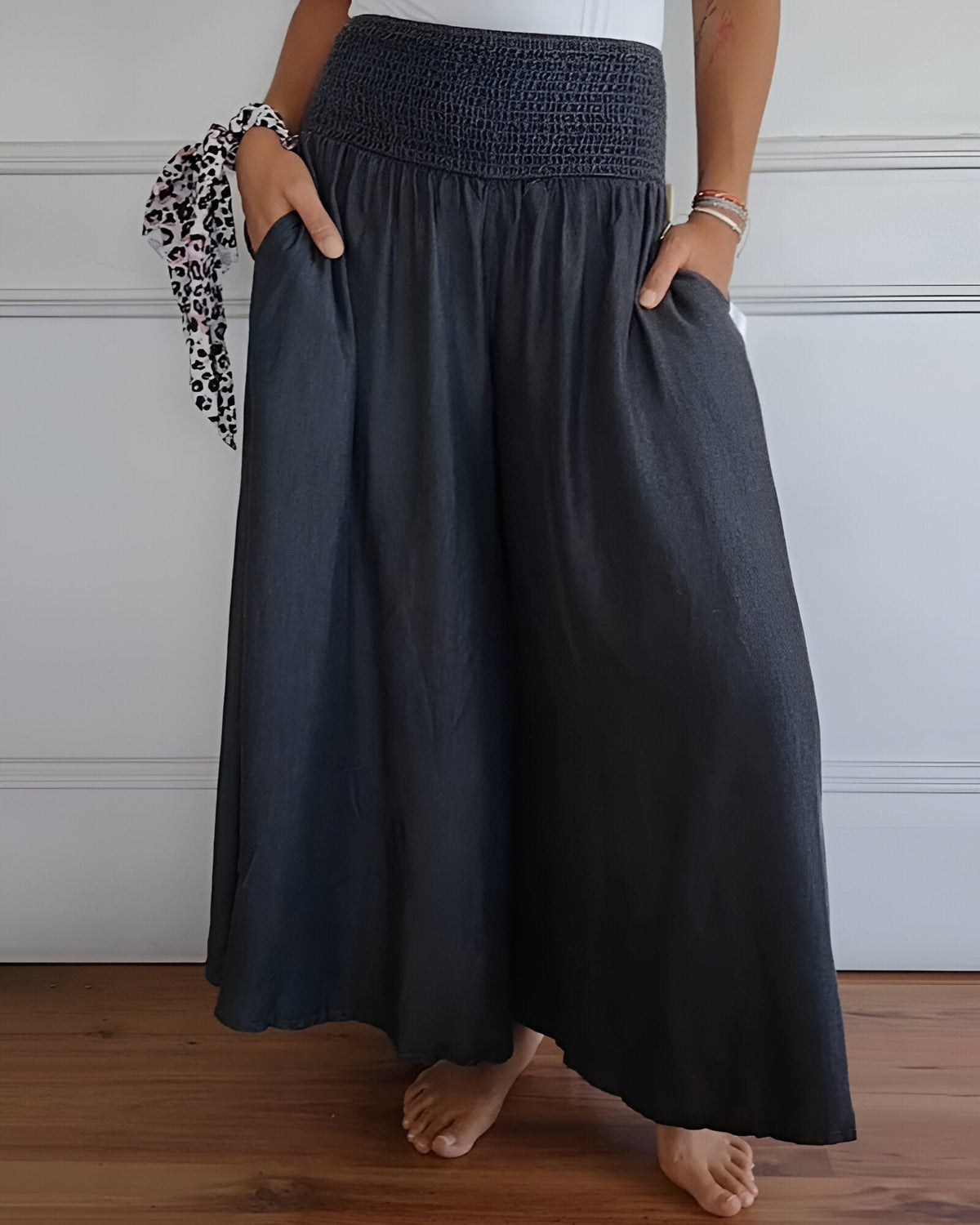 Women's Wide Leg Pants with Smocked Waist and Pockets