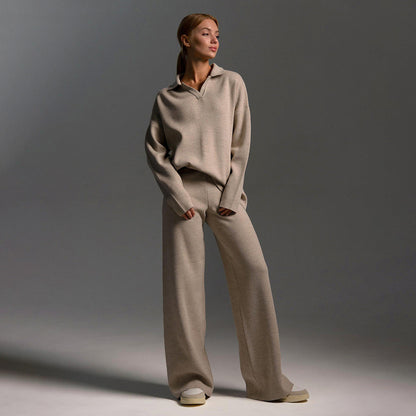 Women's Elegant Casual Outfit – Wide Leg Trousers and Polo Shirt 1