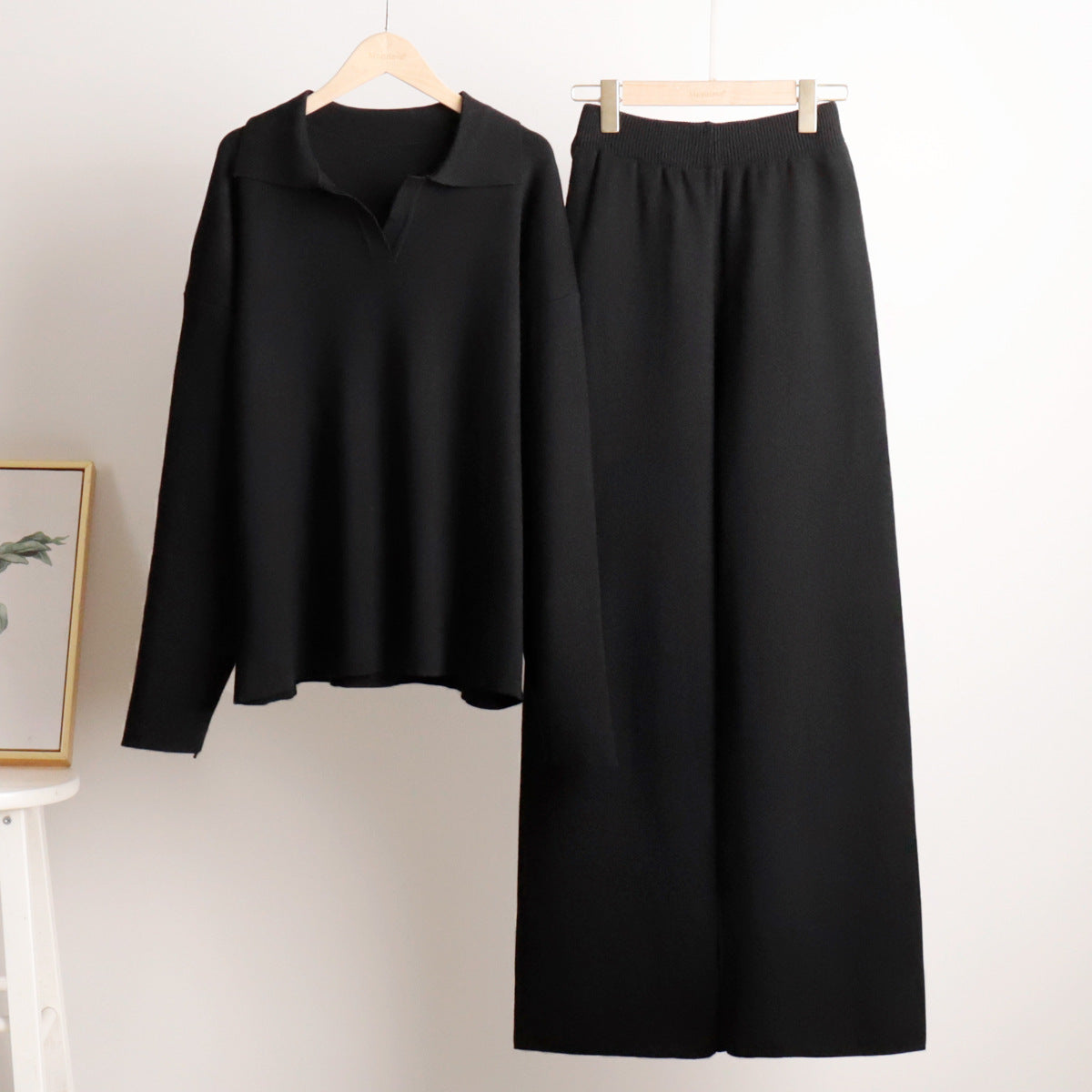 Women's Elegant Casual Outfit – Wide Leg Trousers and Polo Shirt 6