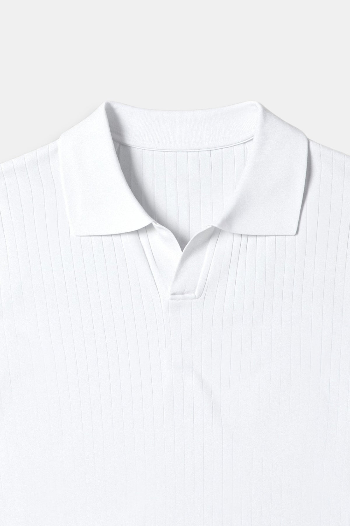 Men's Short Sleeve Ribbed Polo Shirt with Open Collar