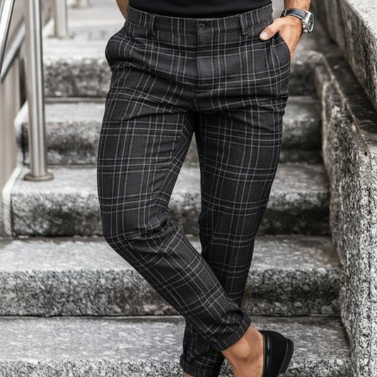 Men's Plaid Tapered Trousers with Pockets