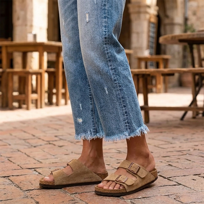 Women's Straight Leg Cropped Jeans with Raw Hem